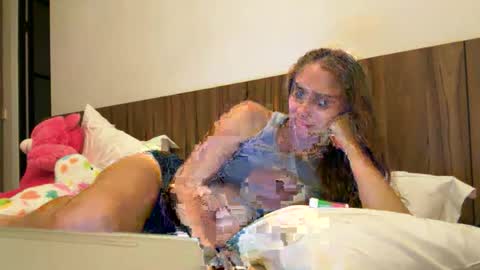 valure_lera online show from 12.16.25