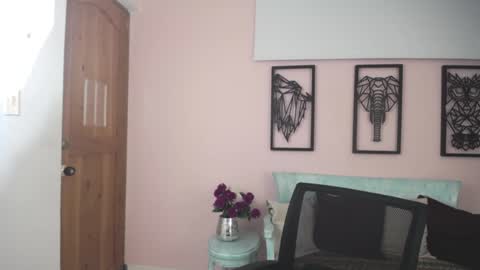 Isabella online show from 12.16.24