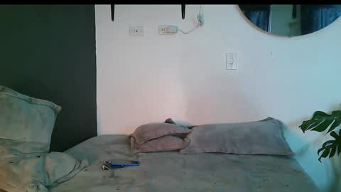 Snapshot of vamp_noah chatting on 02.01.25 Vamp Noah and Dan online show from 02.01.25