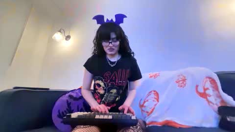 Snapshot of vampgatita chatting on 02.27.26 vampgatita online show from 02.27.26