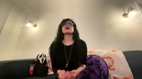 Snapshot of vampgatita chatting on 04.03.26 vampgatita online show from 04.03.26