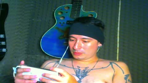 Snapshot of vampireathome chatting on 02.21.25 vampireathome online show from 02.21.25