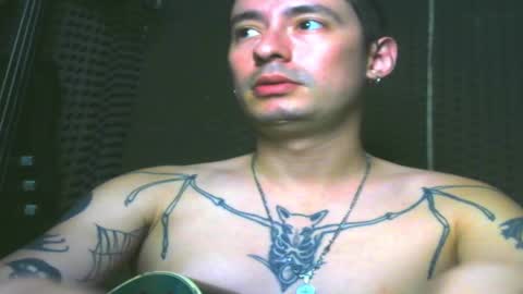 Snapshot of vampireathome chatting on 03.03.25 vampireathome online show from 03.03.25