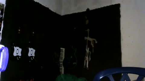 Snapshot of vampireathome chatting on 09.14.25 vampireathome online show from 09.14.25