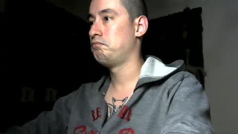 Snapshot of vampireathome chatting on 10.21.25 vampireathome online show from 10.21.25