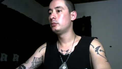 Snapshot of vampireathome chatting on 10.27.25 vampireathome online show from 10.27.25