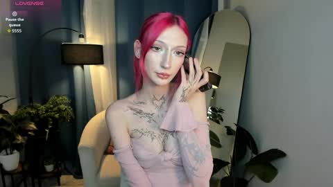 Snapshot of vampray_ chatting on 06.06.26 Leyla online show from 06.06.26