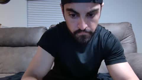 Snapshot of vampz888 chatting on 11.24.25 HUNG LATINO 888 bigcock fit athletic latino online show from 11.24.25