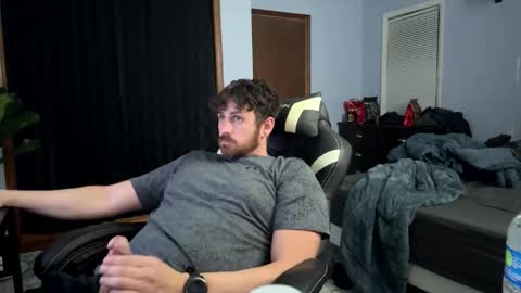 Snapshot of vandal2021 chatting on 11.08.25 Vandal2021 online show from 11.08.25