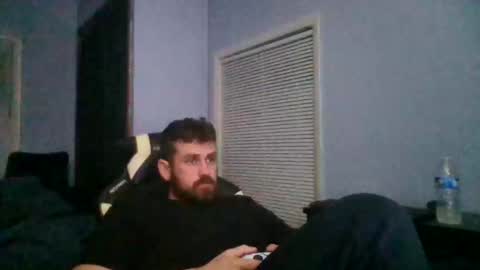 Snapshot of vandal2021 chatting on 11.24.25 Vandal2021 online show from 11.24.25