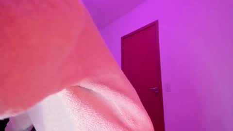 Babi Alu online show from 10.19.25