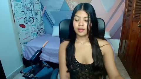 vane_latin18 online show from 04.21.26