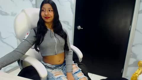 Snapshot of vanelin18 chatting on 12.24.24 Vane online show from 12.24.24