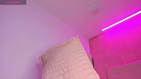 Snapshot of vaness_dior chatting on 12.08.24 vaness_dior online show from 12.08.24