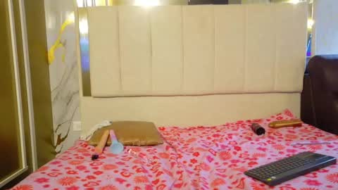 Vanessa online show from 04.25.26
