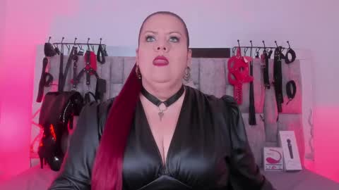 Snapshot of vanessa_moka chatting on 03.12.25 Vanessa online show from 03.12.25