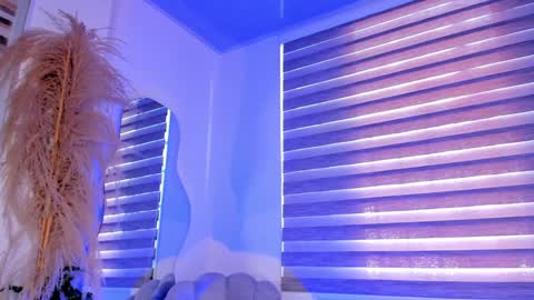 Snapshot of vanessa_novvoa chatting on 01.12.25 Vanessa Novvoa online show from 01.12.25