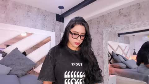 Vanessa  online show from 05.16.26