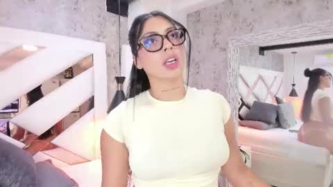 Vanessa  online show from 07.15.26