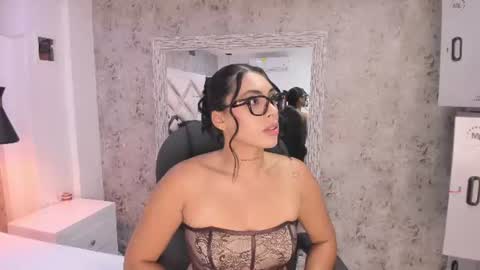 Vanessa  online show from 08.08.26
