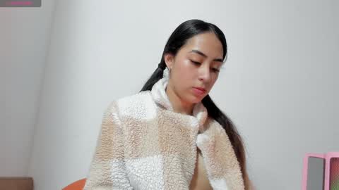 vanessaadol online show from 01.04.25