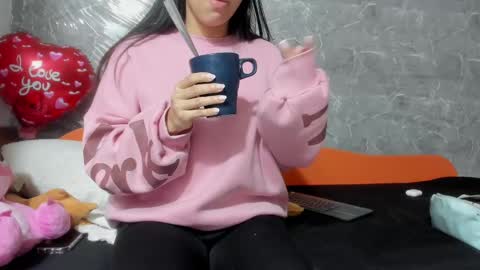 vanessaadol online show from 02.20.25