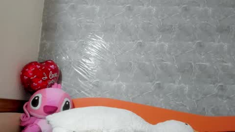 vanessaadol online show from 03.01.25