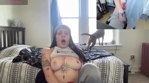 Snapshot of vanessaandadam chatting on 09.26.25 vanessaandadam online show from 09.26.25