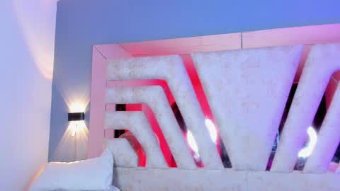 vanessaduval online show from 02.11.26