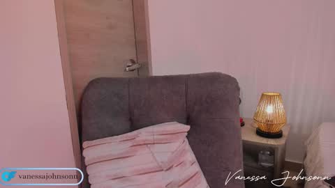 Snapshot of vanessajohnsonn chatting on 11.20.25 vanessajohnsonn online show from 11.20.25