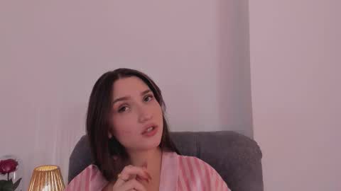 Snapshot of vanessajohnsonn chatting on 02.25.26 vanessajohnsonn online show from 02.25.26