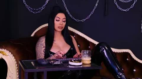 Snapshot of vanessamorningstar1 chatting on 03.11.26 Miss Vanessa online show from 03.11.26