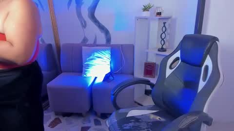 vanessascott_ online show from 02.15.26