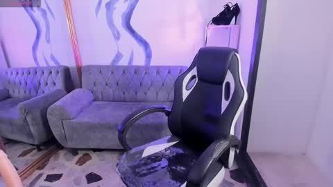 vanessascott_ online show from 03.14.26