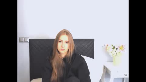 VanessaTrue online show from 12.19.25