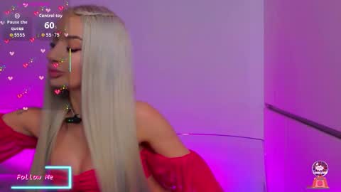 Snapshot of vanessavanne chatting on 02.14.26 Vanessa online show from 02.14.26