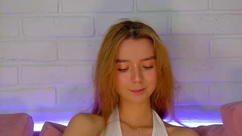 Snapshot of vanessavienne chatting on 03.01.26 VanessaVienne online show from 03.01.26