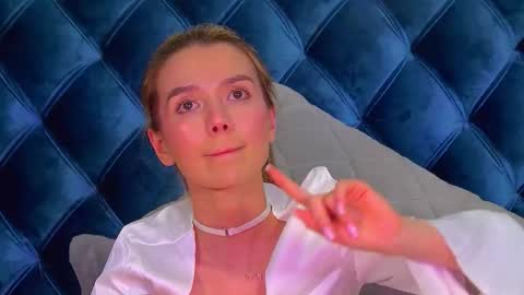 Snapshot of vanessavienne chatting on 03.08.26 VanessaVienne online show from 03.08.26