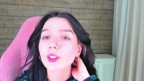 Snapshot of vanessavienne chatting on 03.09.26 VanessaVienne online show from 03.09.26