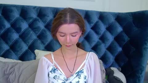VanessaVienne online show from 04.20.26
