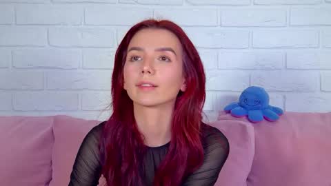 Snapshot of vanessavienne chatting on 05.17.26 VanessaVienne online show from 05.17.26