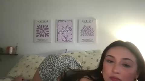 Snapshot of vanessaxgrey chatting on 05.14.26 Vanessa Grey online show from 05.14.26