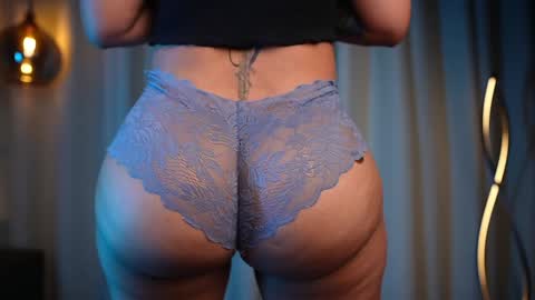 Vania  online show from 01.24.25