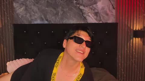 vanilla_hot_ online show from 02.12.25