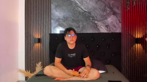 vanilla_hot_ online show from 02.23.25