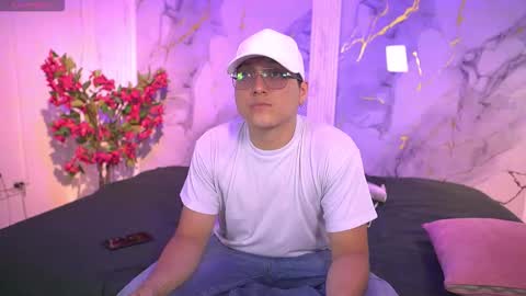 vanilla_hot_ online show from 12.15.25