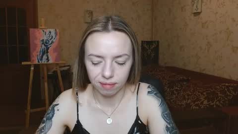 Snapshot of vanillamuffin chatting on 11.25.25 VanillaMuffin online show from 11.25.25