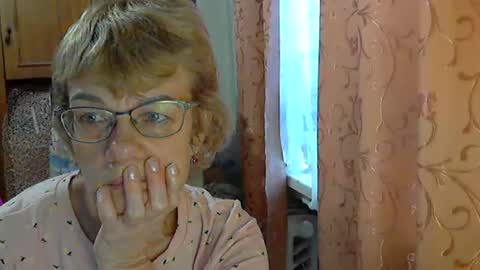 Vanillaxcreamy online show from 12.19.25