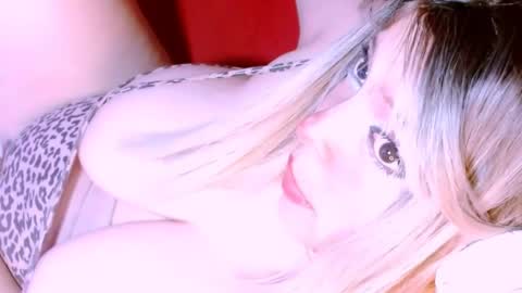 Snapshot of vanne_amet chatting on 04.10.26 free follow me online show from 04.10.26