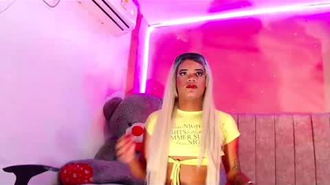 Snapshot of vannesa01 chatting on 01.19.25 vannesa01 online show from 01.19.25